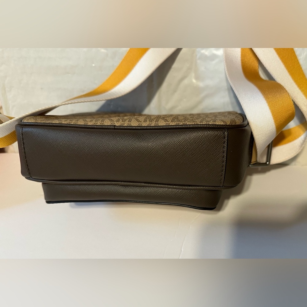 MICHAEL KORS RIVINGTON Striped Crossbody‎ Camera Bag W/ Pouch MK Brown Multi - Picture 8 of 8